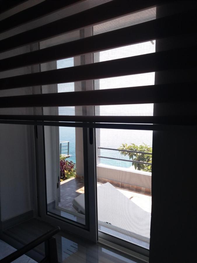 Blue View Hotel Qeparo Luaran gambar