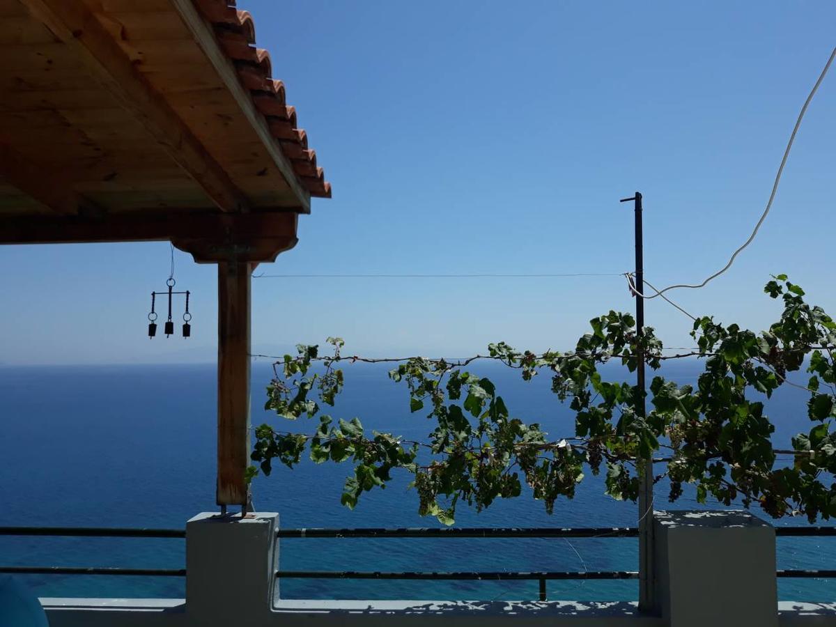 Blue View Hotel Qeparo Luaran gambar