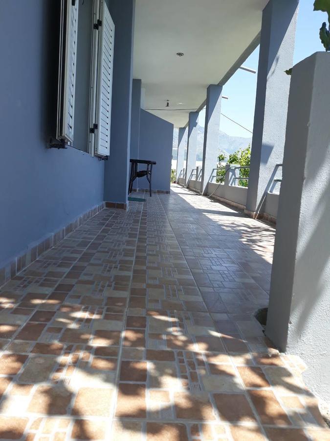 Blue View Hotel Qeparo Luaran gambar
