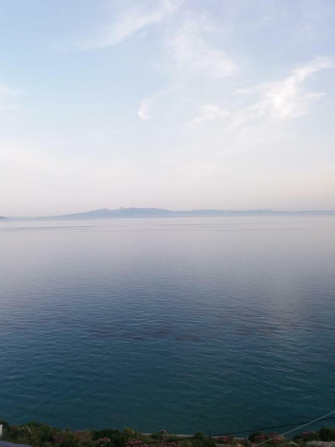 Blue View Hotel Qeparo Luaran gambar